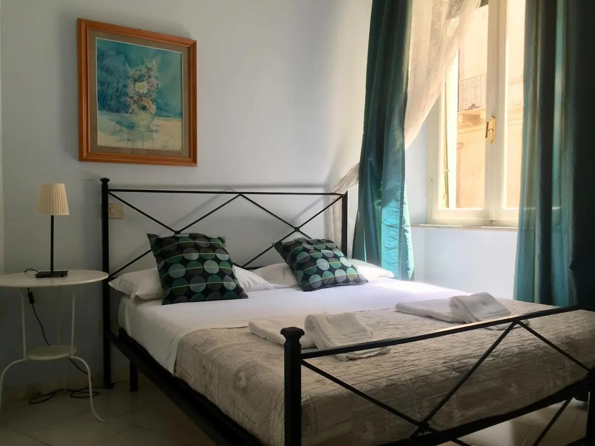 6 Keys Bed & Breakfast Pisa