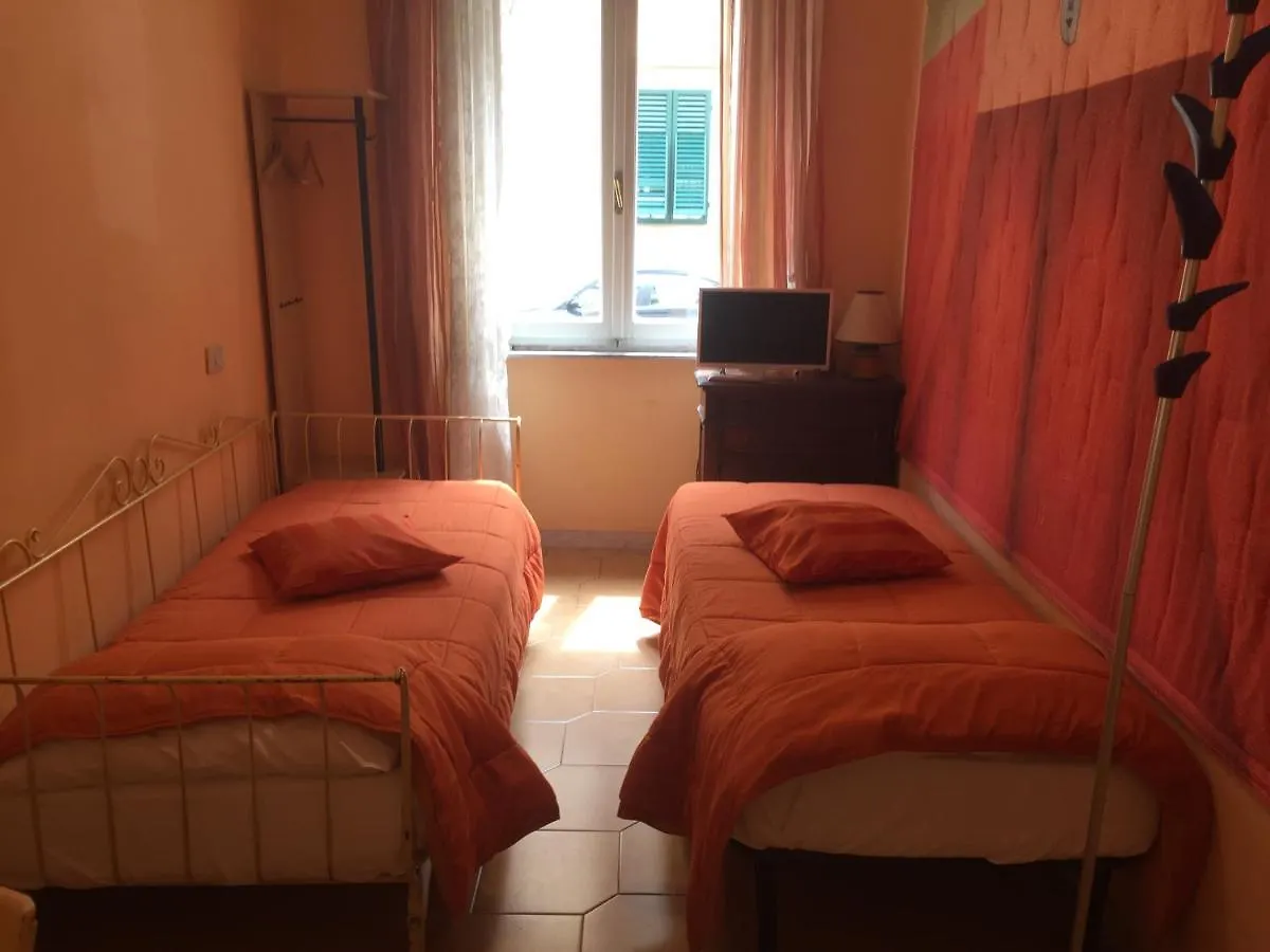 6 Keys Bed & Breakfast Pisa