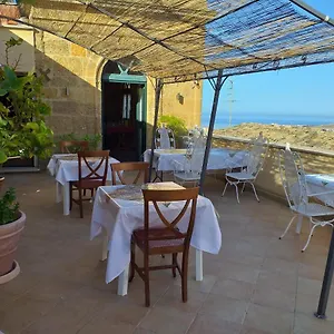Alojamento de Acomodação e Pequeno-almoço Batarà - La Terrazza Del Centro